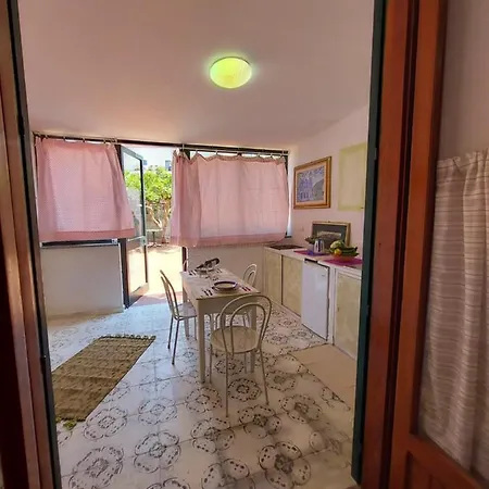 Montecarlo Casa Vacanza *